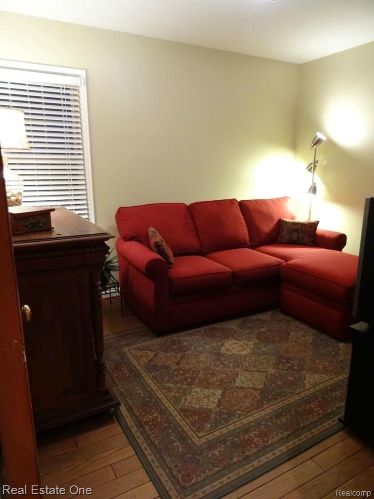 4039 Kenmore Road Berkley, MI 48072 - Photo 24 of 31 23 Bedroom - 3.jpg