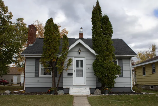 $219,000 | 1410 Beltrami Avenue Northwest, Bemidji, MN 56601