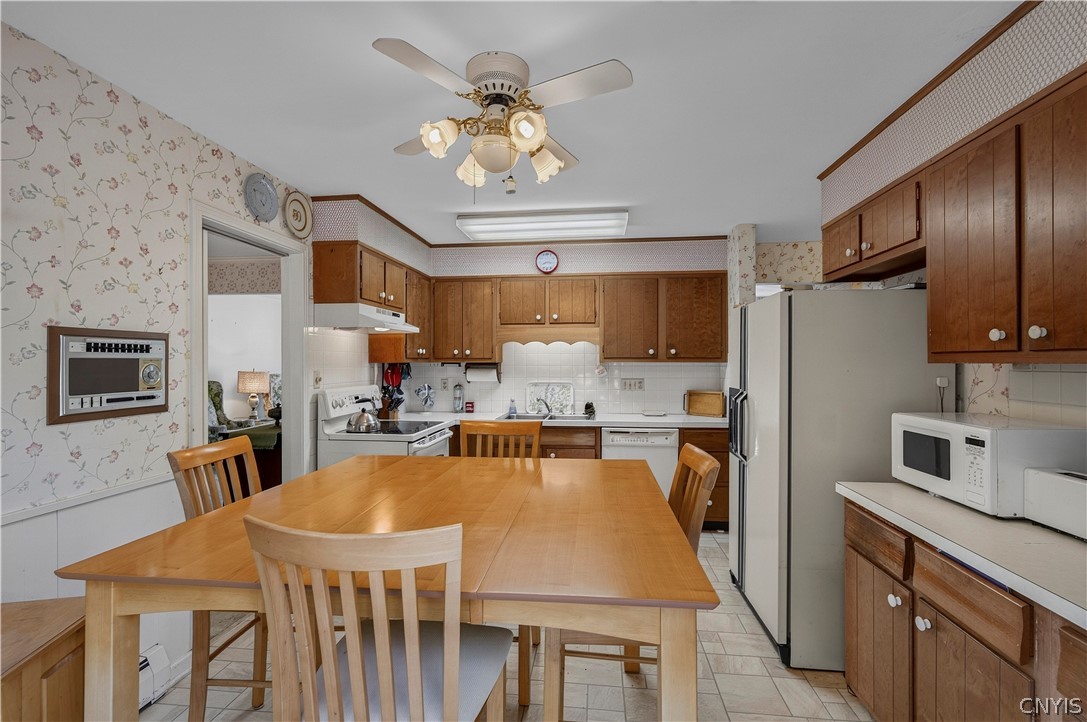 65 Woodberry Road New Hartford, NY 13413 - Photo 23 of 49