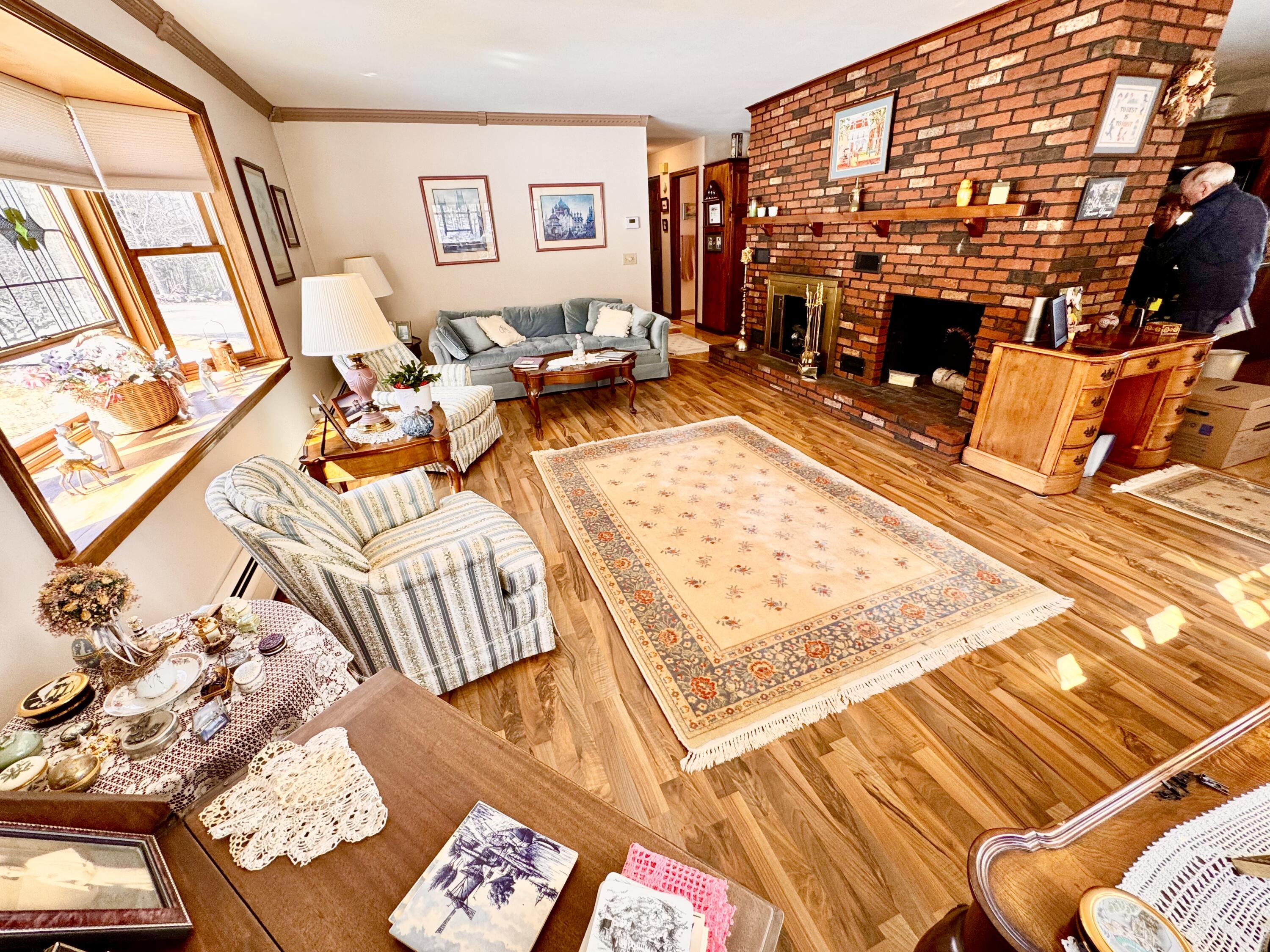 419 Williamsburg Road Brownville, ME 04414 - Photo 51 of 105 Living Room