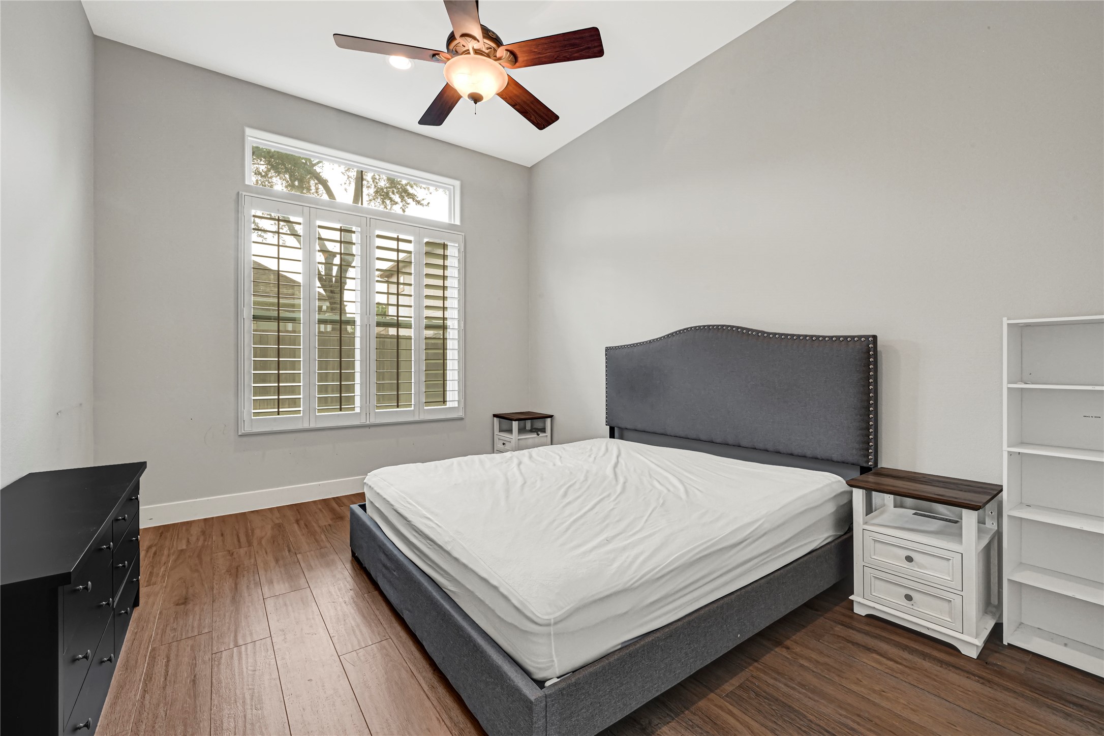 11218 Gallant Ridge Lane Houston, TX 77082 - Photo 9 of 18 Gallery Image 9