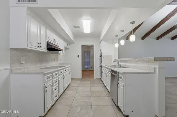 $325,000 | 753 Castile Avenue, El Paso, TX 79912