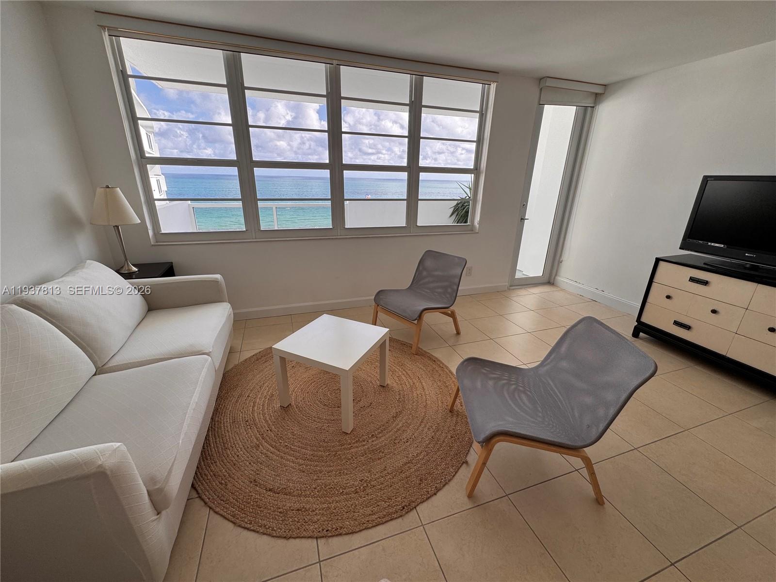 100 Lincoln Road, Unit 1517 Miami Beach, FL 33139 - Photo 2 of 14