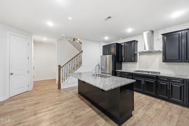 $790,000 | 829 Sunshine Crest Court, Apex, NC 27523