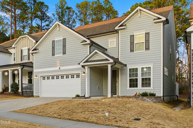 $790,000 | 829 Sunshine Crest Court, Apex, NC 27523