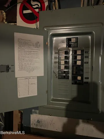 $279,900 | 29 Glenwood Avenue, Pittsfield, MA 01201