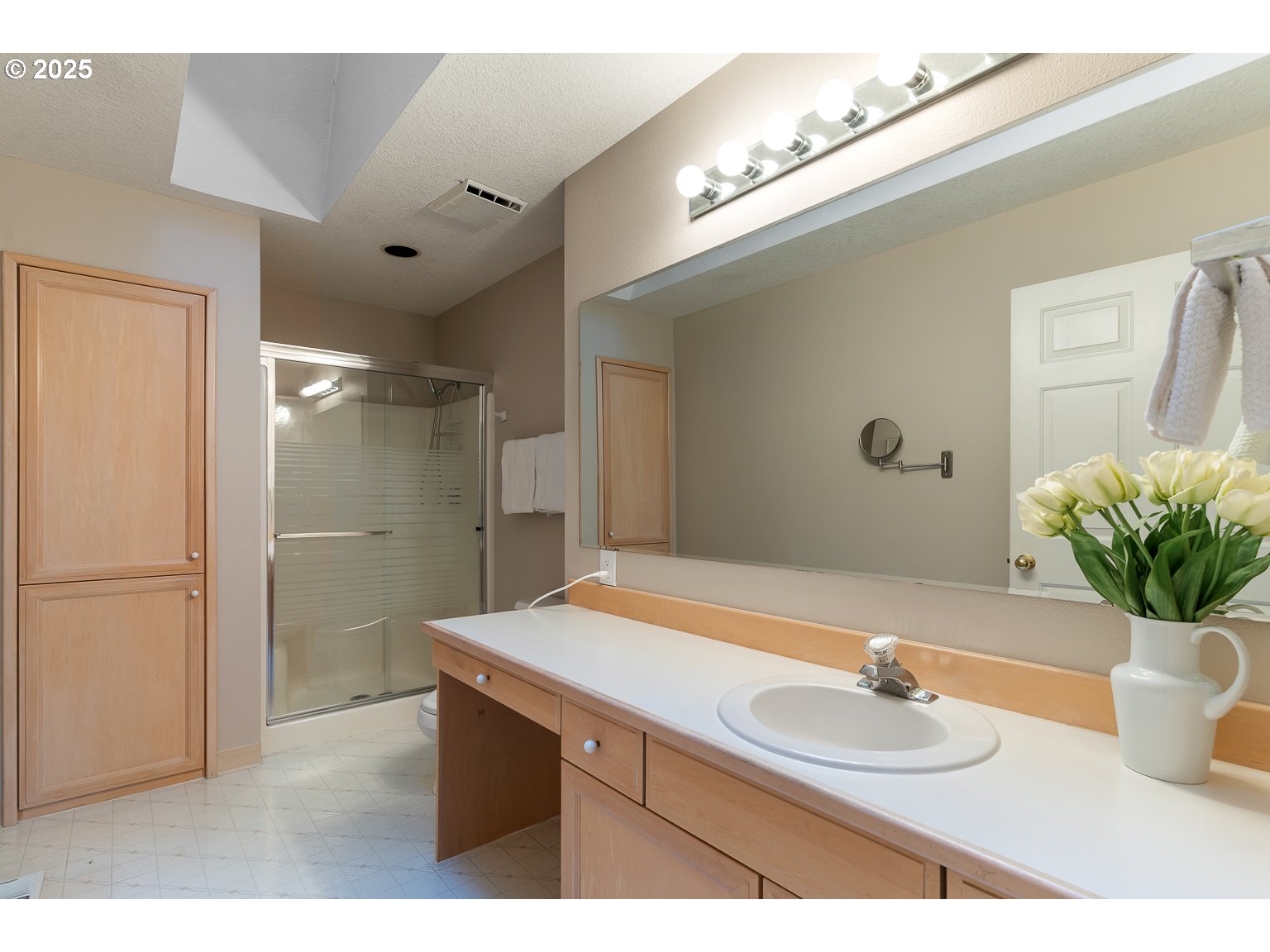 9735 Southwest Tualatin Road Tualatin, OR 97062 - Photo 11 of 28