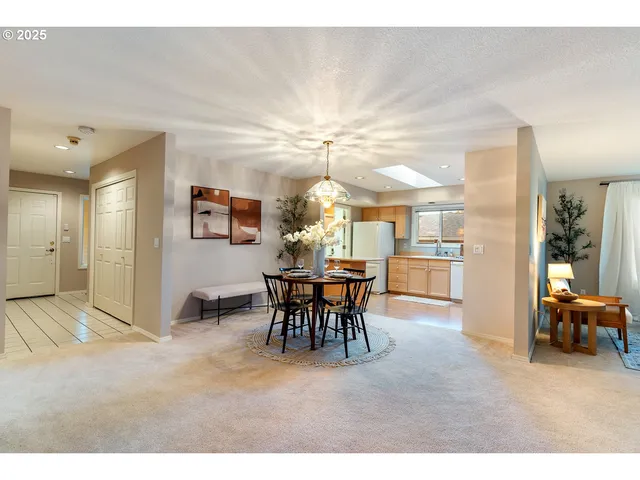 $400,000 | 9735 Southwest Tualatin Road, Tualatin, OR 97062