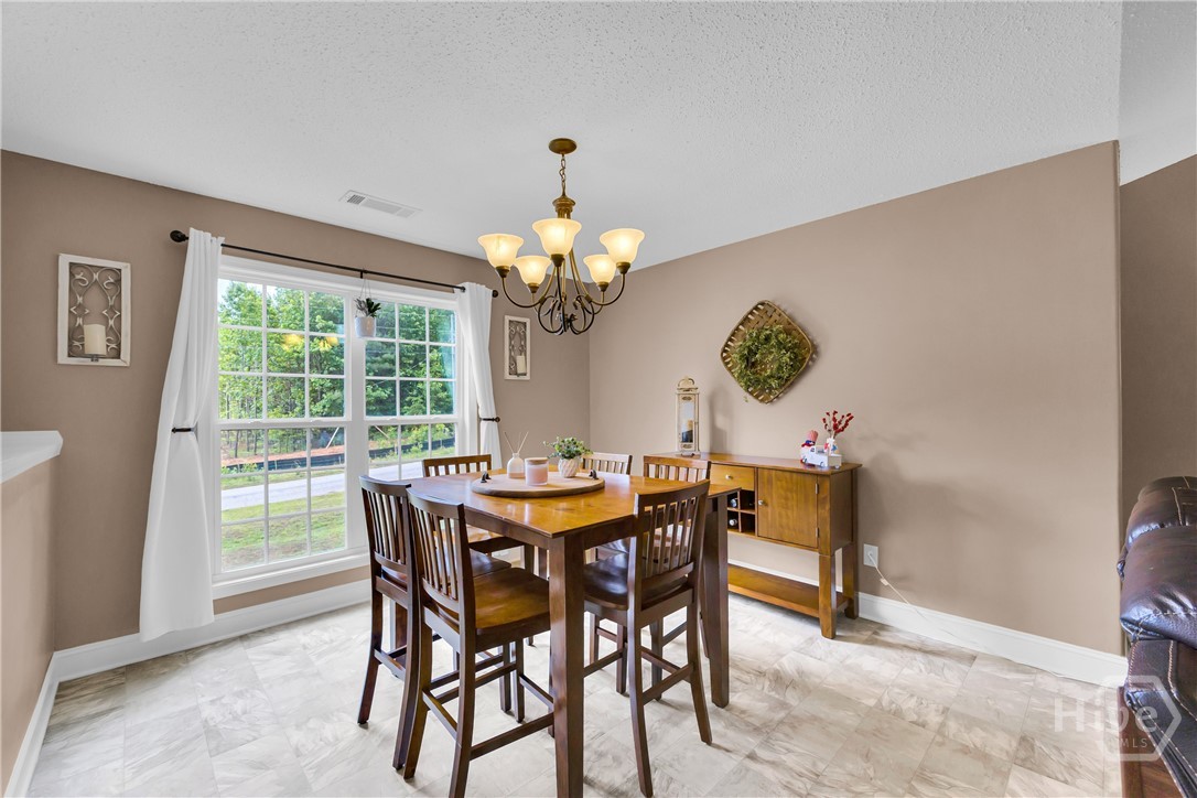 335 Elizabeth Court Colbert, GA 30628 - Photo 8 of 33