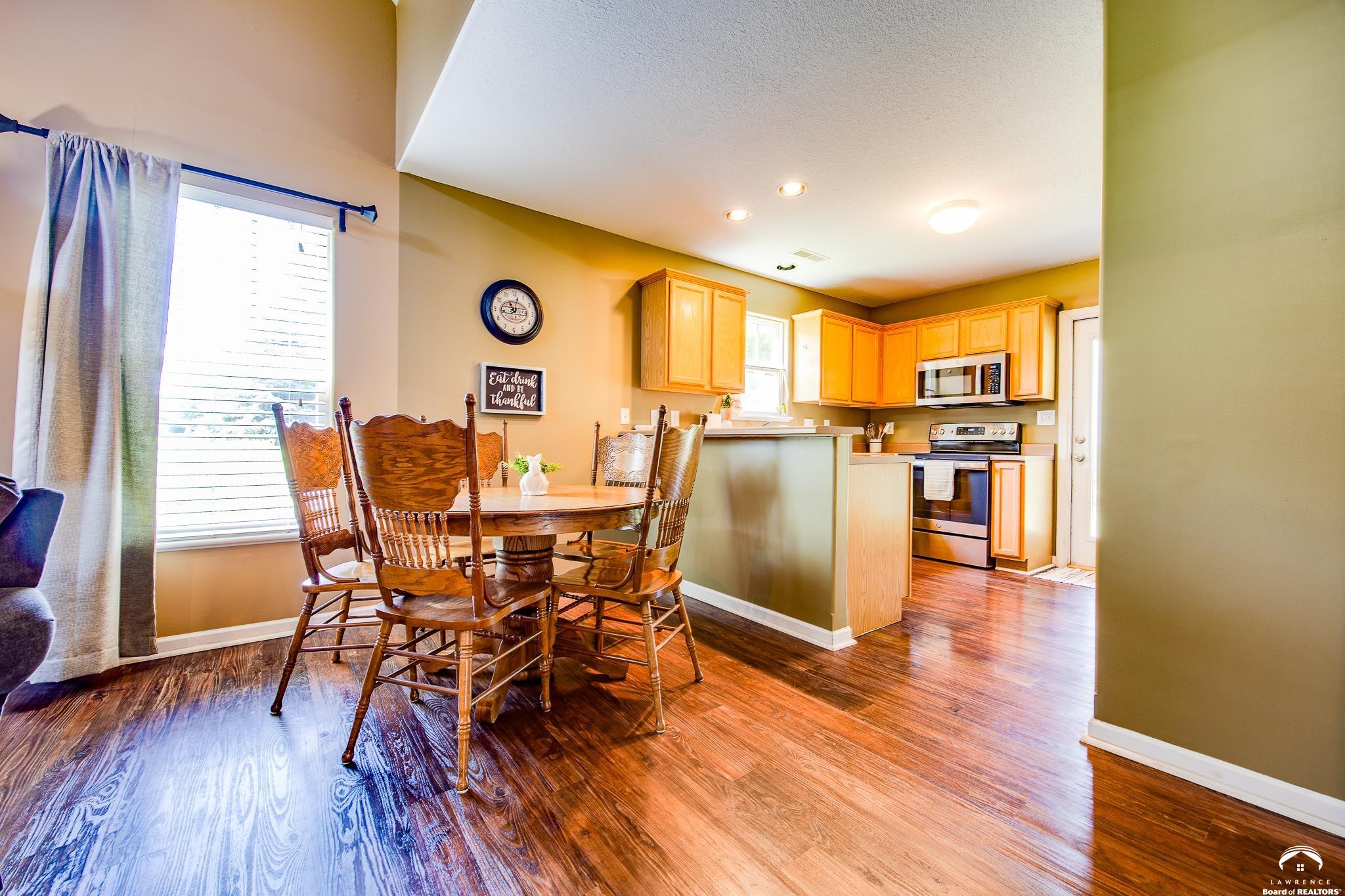 1837 Delaware Street Lawrence, KS 66044 - Photo 7 of 28