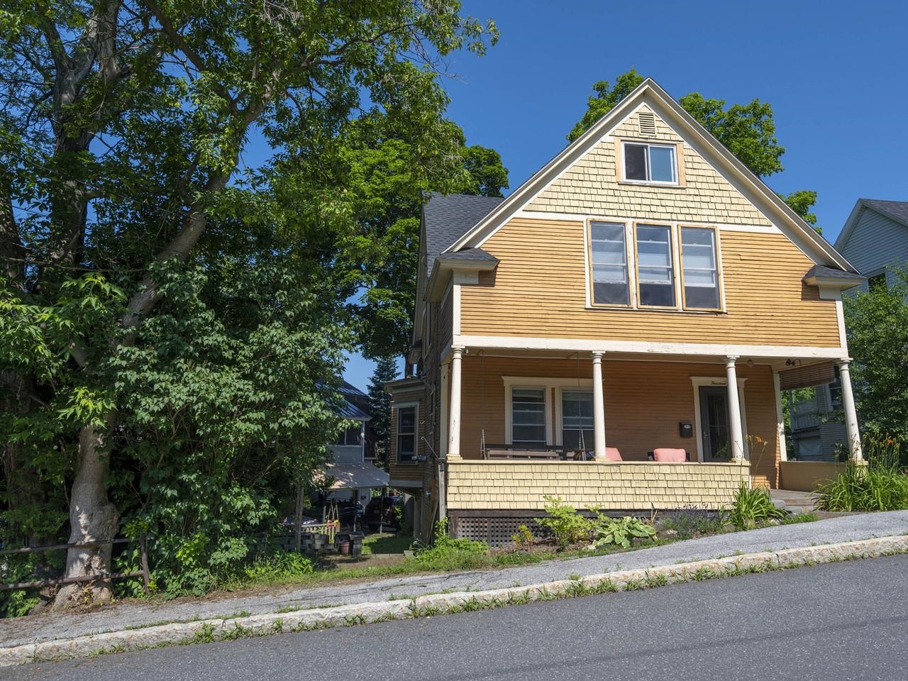 14 Sheridan Street Barre, VT 05641 - Photo 2 of 38