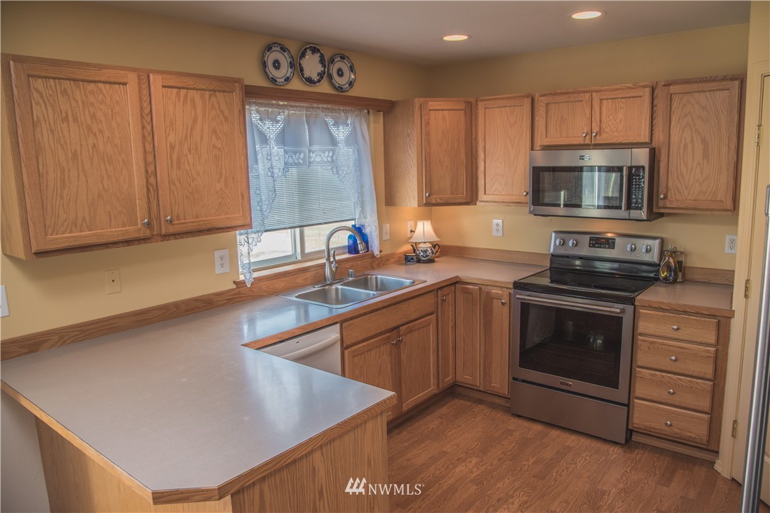 2208 Brick Road Ellensburg, WA 98926 - Photo 9 of 23 Gallery Image 9