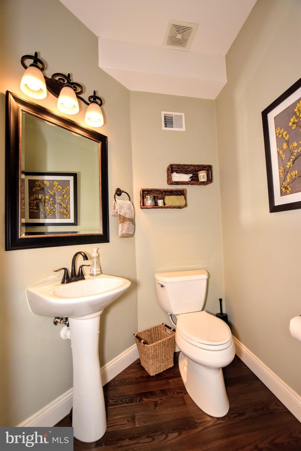 5103 Key View Way Perry Hall, MD 21128 - Photo 17 of 32 Main Level Powder Room