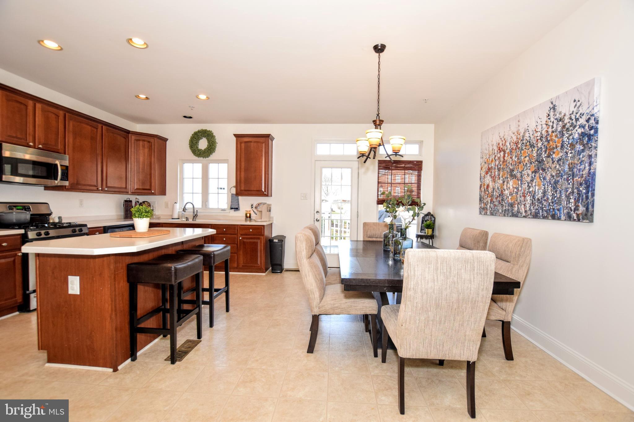 5103 Key View Way Perry Hall, MD 21128 - Photo 8 of 32 AMAZING Kitchen & Eat-In Area!