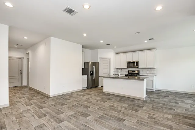 $234,370 | 540 Hunter Grove Lane, China, TX 77613