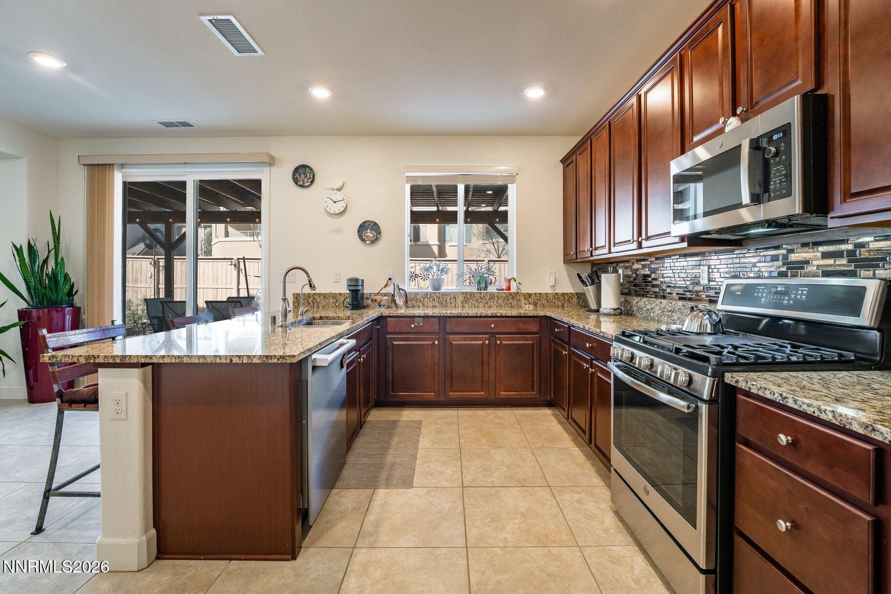 9713 Pachuca Drive Reno, NV 89521 - Photo 14 of 47 014_025_9713_pachuca-15_250_35