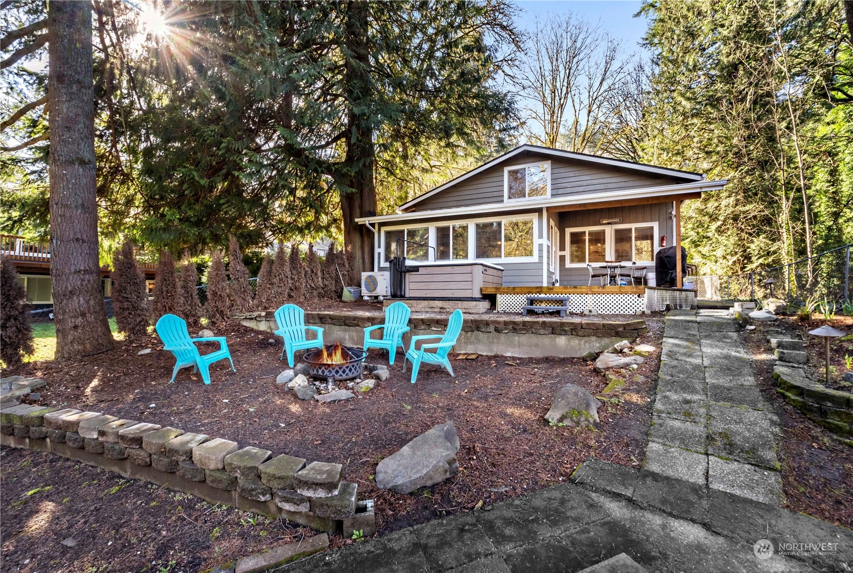 26404 Lake Fenwick Road South Kent, WA 98032 - Photo 2 of 38 a view of a house with yard and sitting area