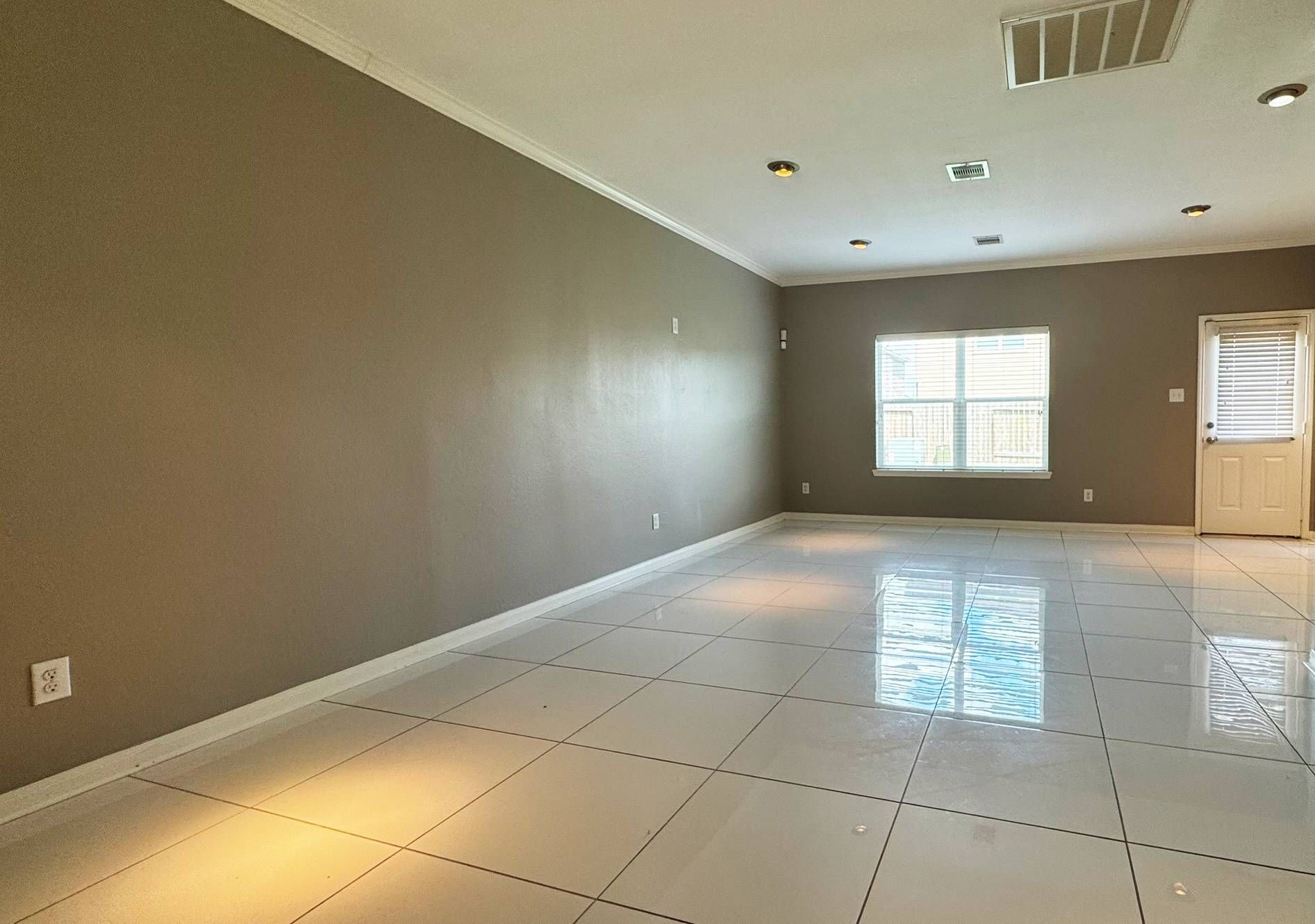 9427 Ruby Mist Drive Rosharon, TX 77583 - Photo 4 of 29