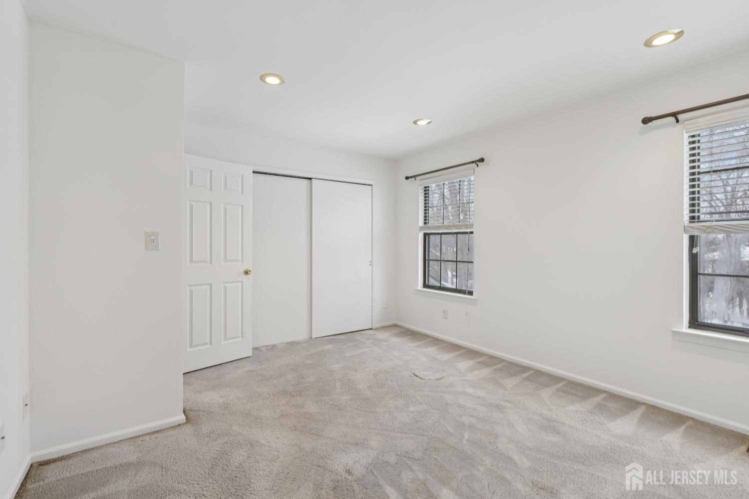 705 Maplecrest Road Edison, NJ 08820 - Photo 18 of 30