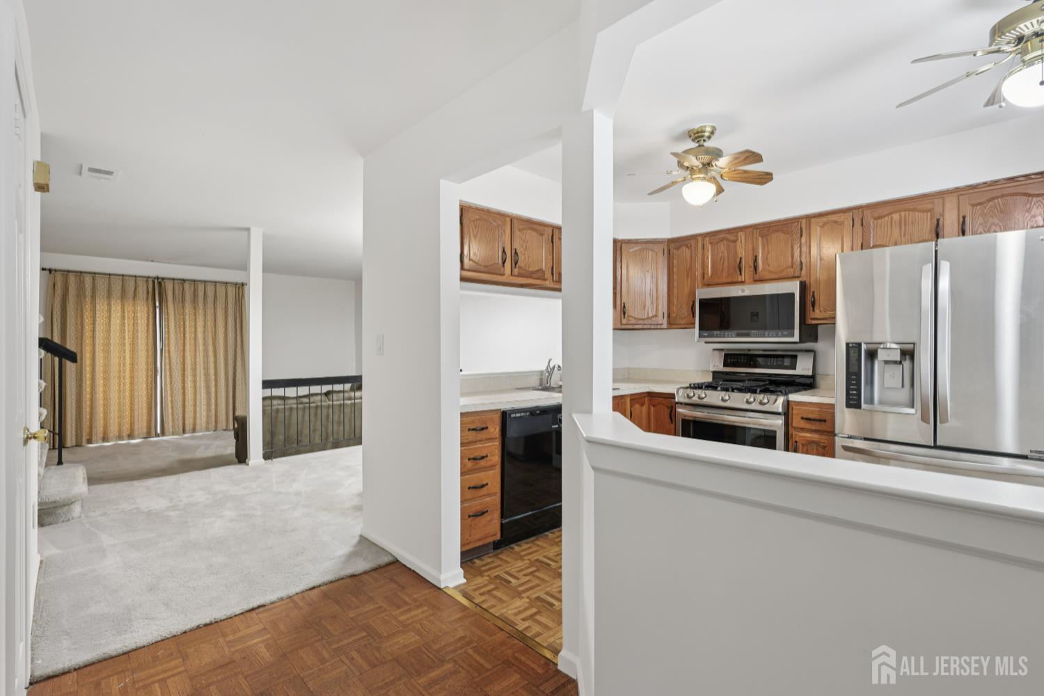 705 Maplecrest Road Edison, NJ 08820 - Photo 4 of 30