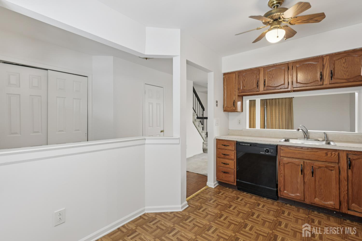 705 Maplecrest Road Edison, NJ 08820 - Photo 7 of 30