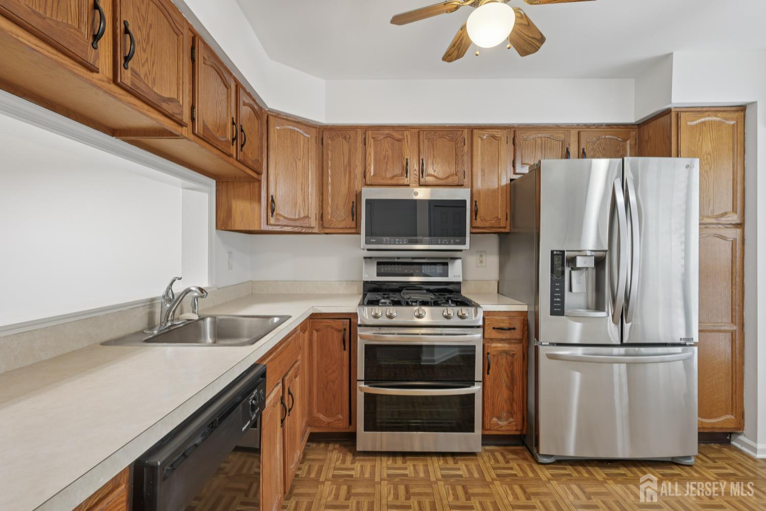 705 Maplecrest Road Edison, NJ 08820 - Photo 8 of 30