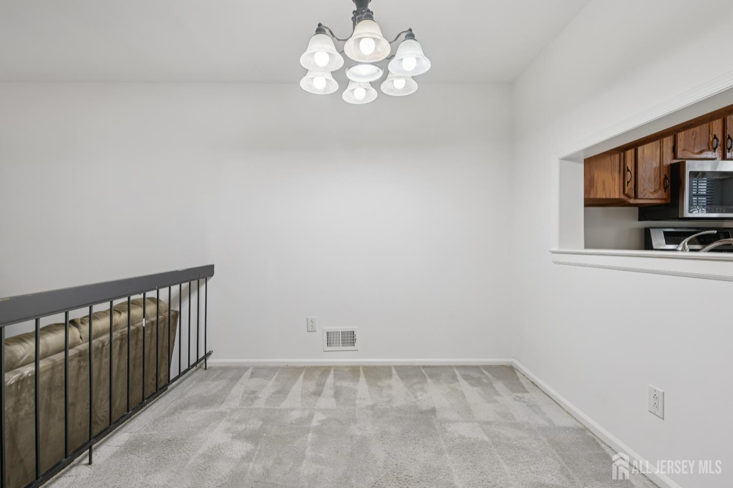 705 Maplecrest Road Edison, NJ 08820 - Photo 9 of 30