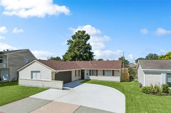 $240,000 | 728 Goodson Drive, Gretna, LA 70056