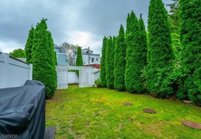 $389,000 | 220 North 17th Street, Bloomfield, NJ 07003