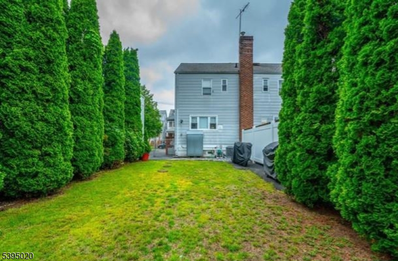220 North 17th Street Bloomfield, NJ 07003 - Photo 17 of 19 a view of a backyard with garden