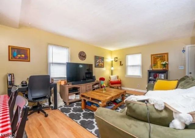 $389,000 | 220 North 17th Street, Bloomfield, NJ 07003