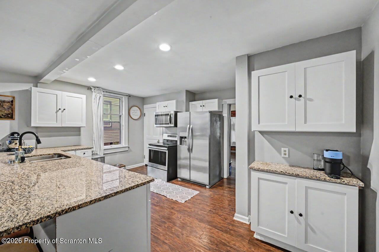 933 Fisk Street Scranton, PA 18509 - Photo 27 of 63 Kitchen