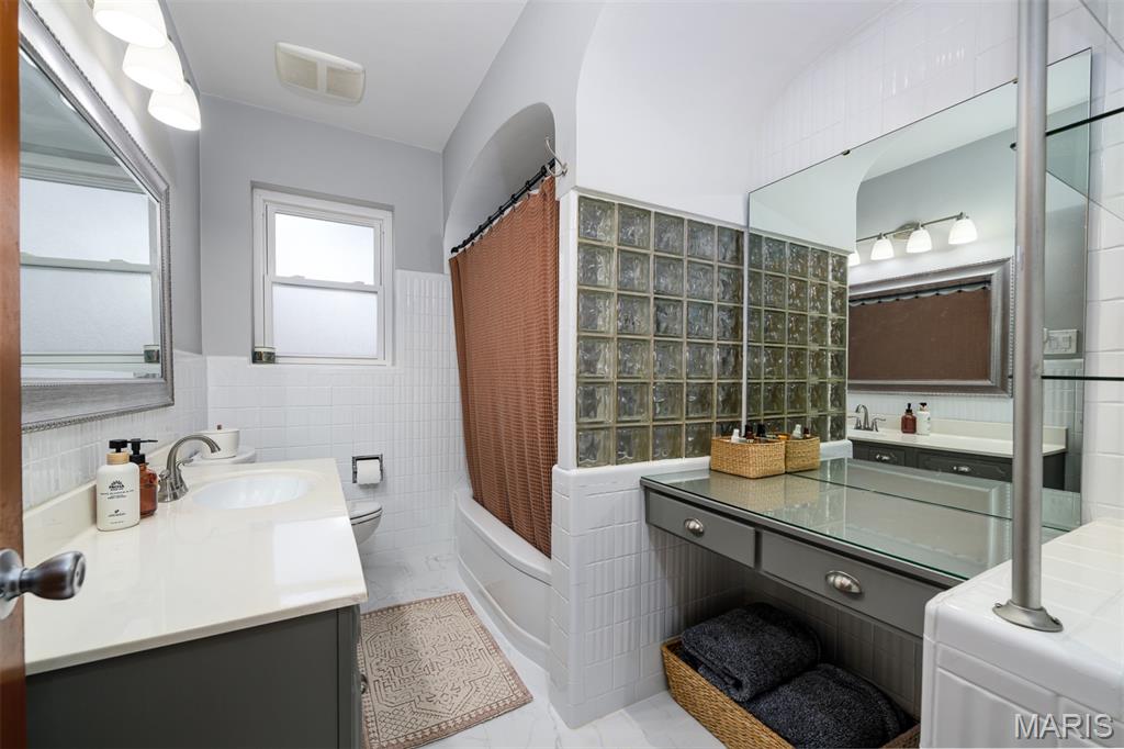 1527 South Rock Hill Road Webster Groves, MO 63119 - Photo 22 of 34