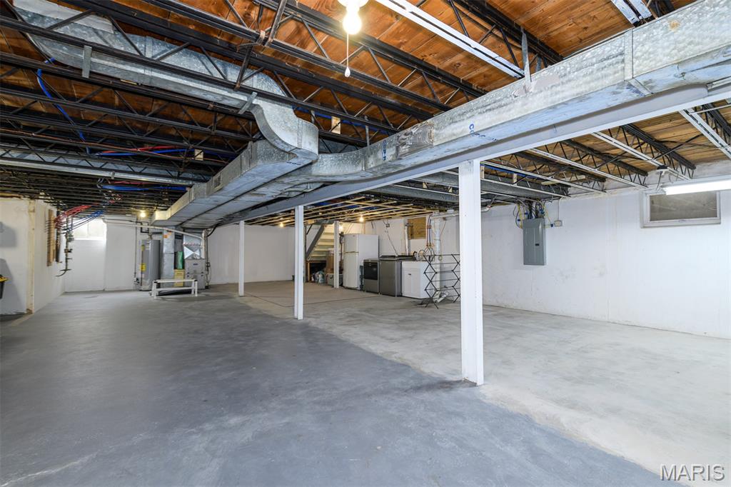 1527 South Rock Hill Road Webster Groves, MO 63119 - Photo 28 of 34