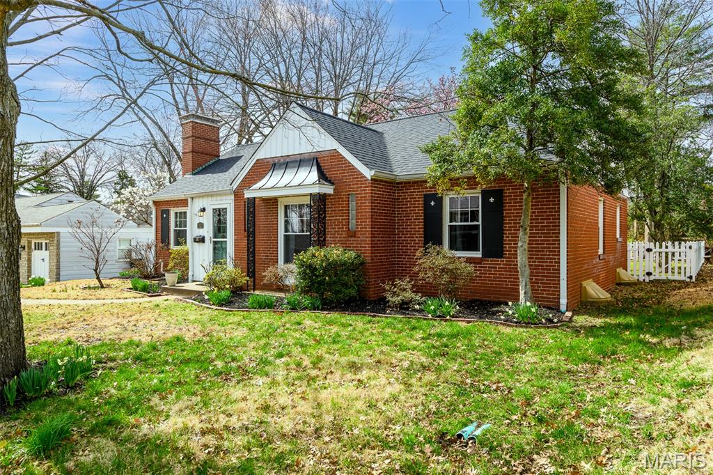 1527 South Rock Hill Road Webster Groves, MO 63119 - Photo 3 of 34