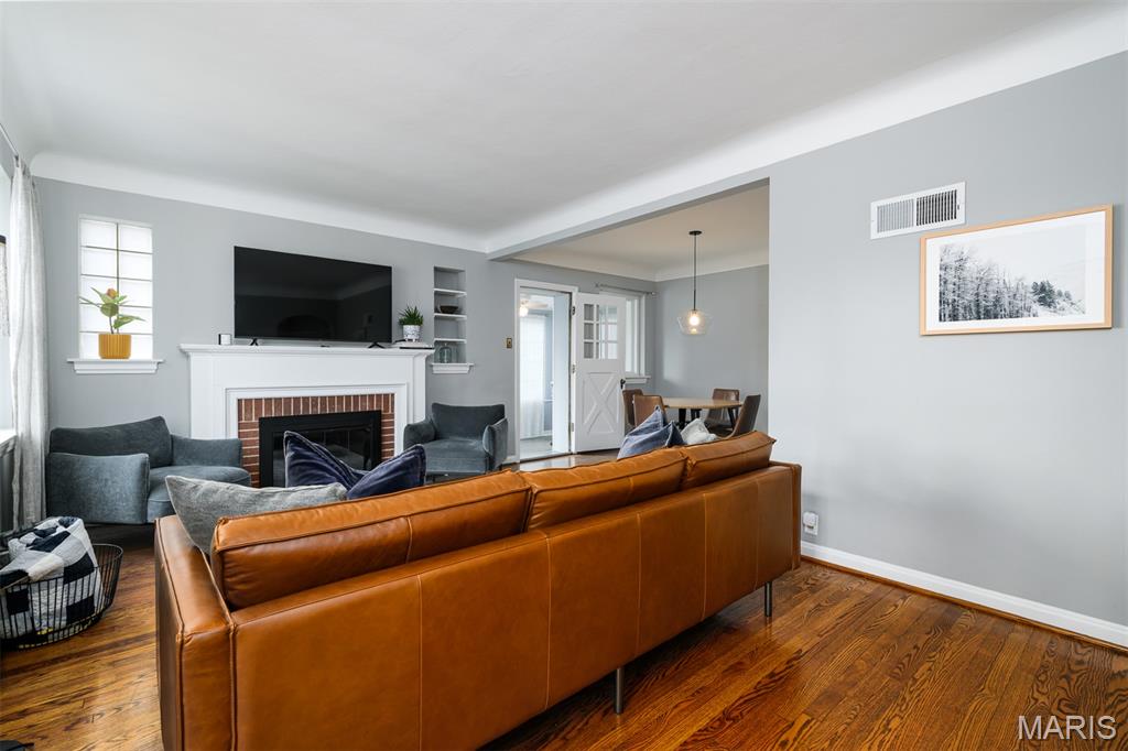 1527 South Rock Hill Road Webster Groves, MO 63119 - Photo 6 of 34