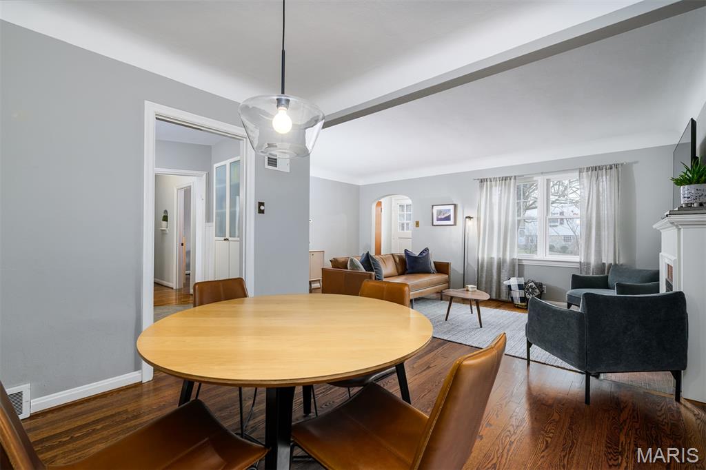 1527 South Rock Hill Road Webster Groves, MO 63119 - Photo 10 of 34