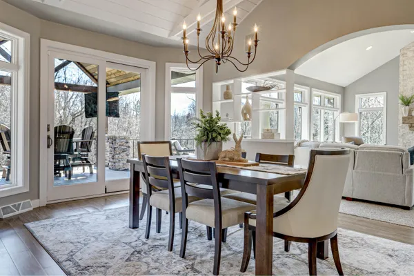 $1,150,000 | 2592 Remington Court, Green Bay, WI 54302