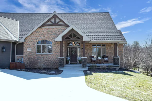 $1,150,000 | 2592 Remington Court, Green Bay, WI 54302