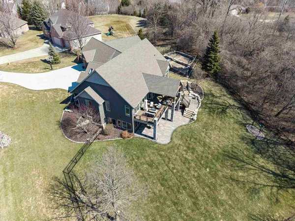 $1,150,000 | 2592 Remington Court, Green Bay, WI 54302