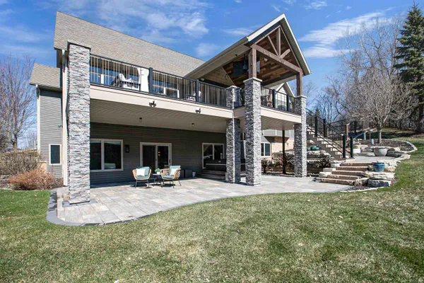 $1,150,000 | 2592 Remington Court, Green Bay, WI 54302