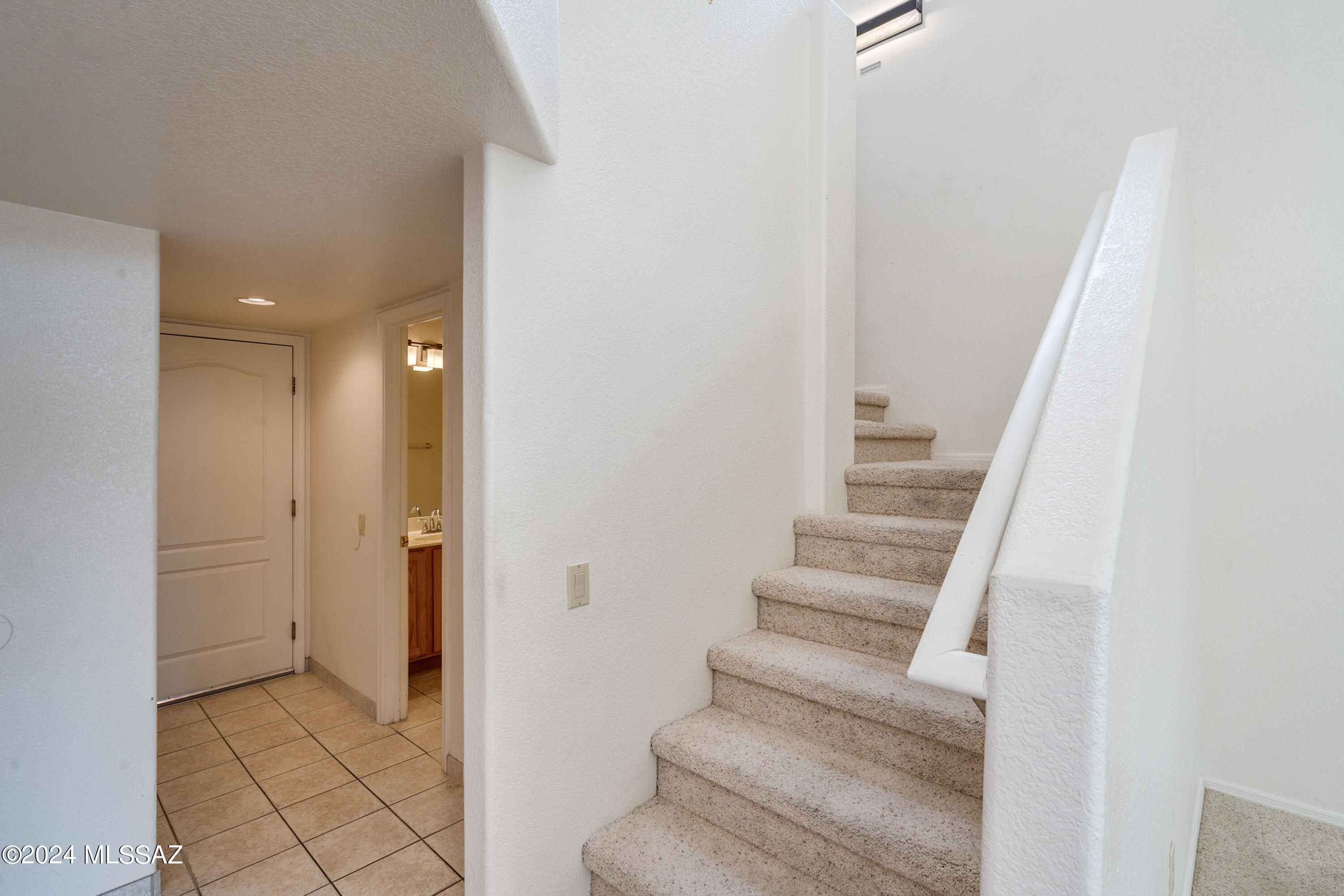 5259 North Mountain Terrace Road Tucson, AZ 85750 - Photo 14 of 38