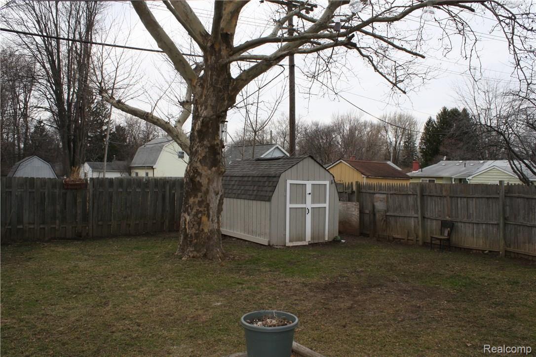 2559 Walnut Road Auburn Hills, MI 48326 - Photo 20 of 20 IMG_2170.JPG