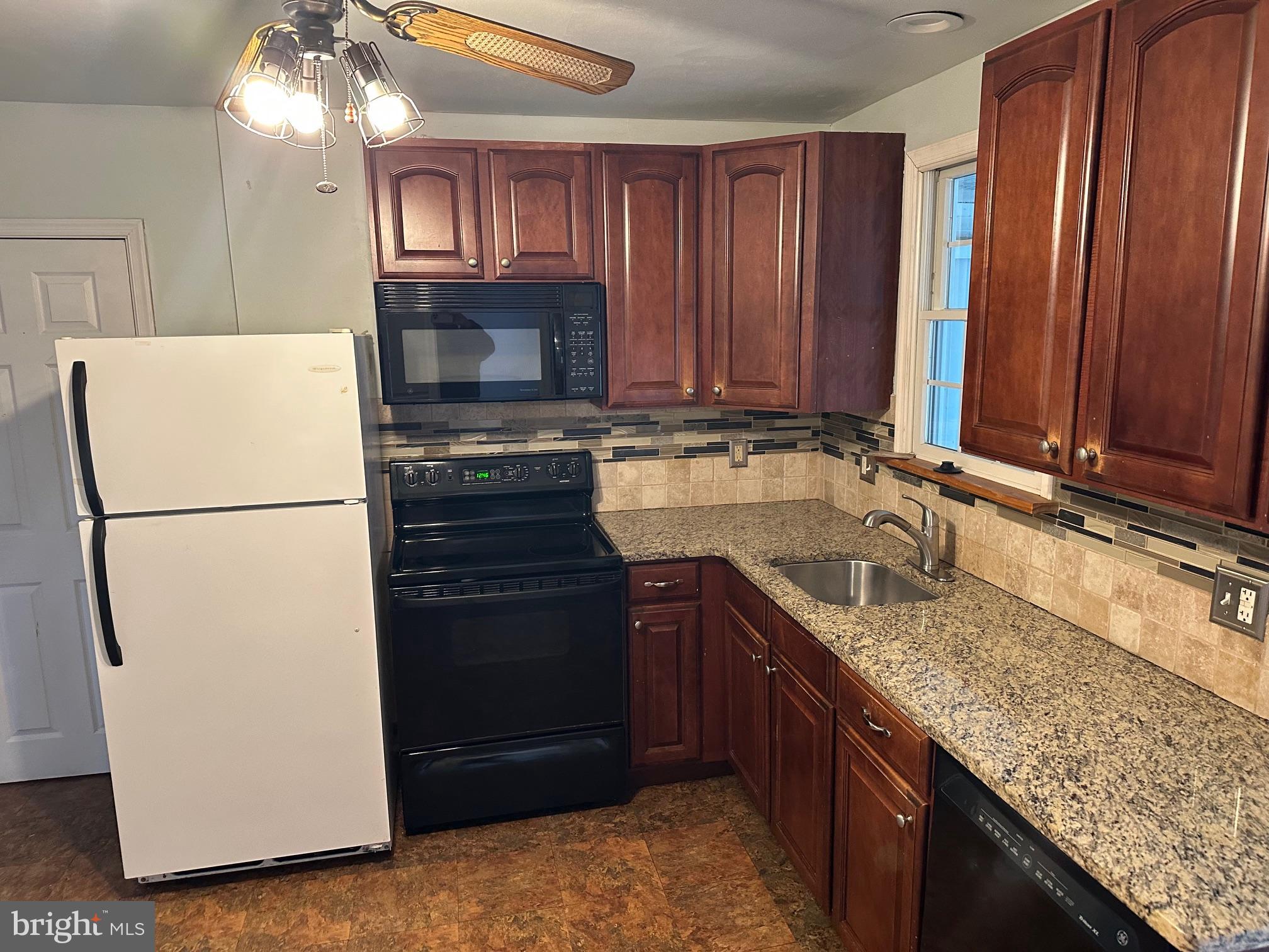3105 Davisville Road Hatboro, PA 19040 - Photo 5 of 19 Kitchen