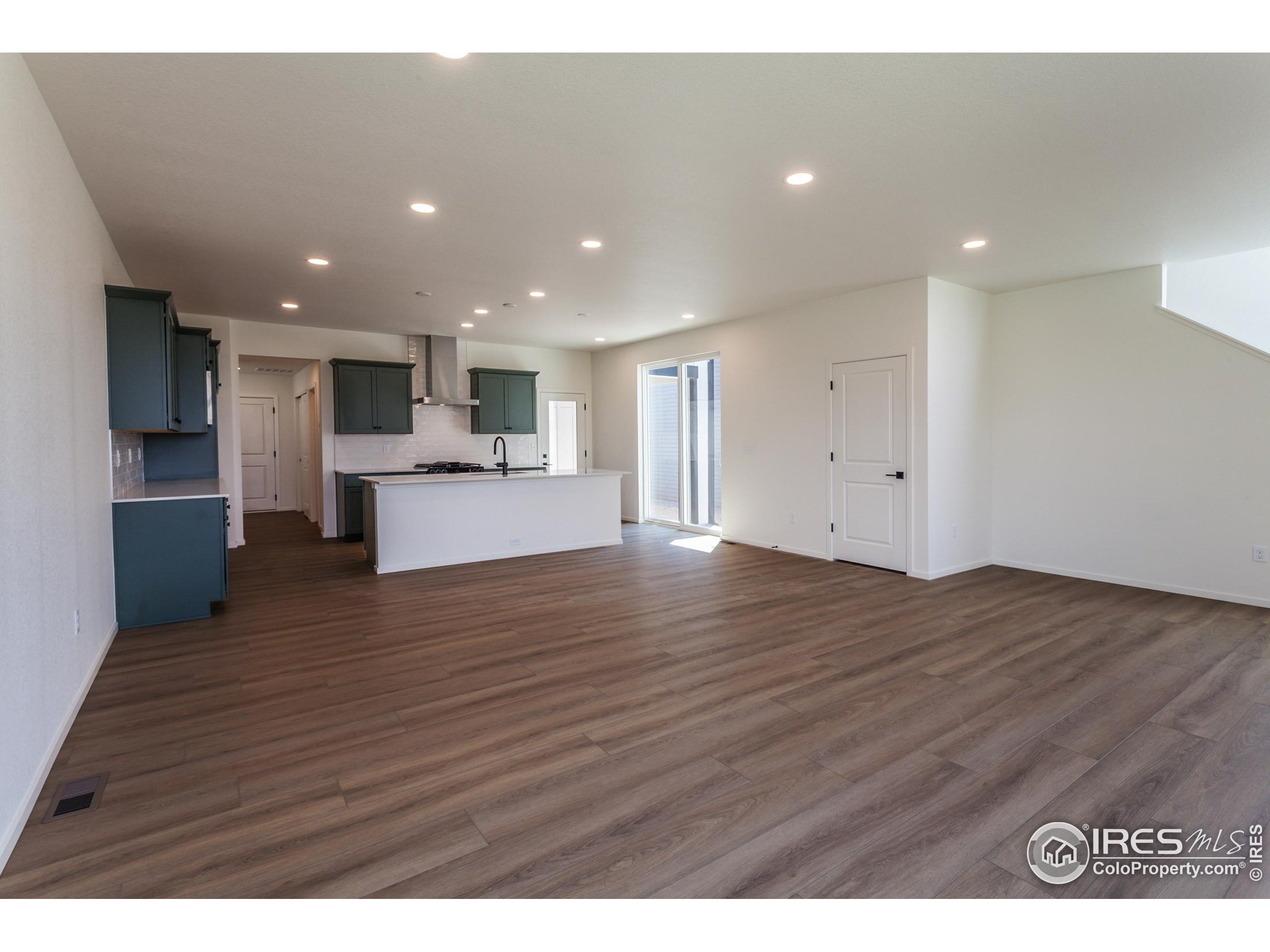 6126 Red Barn Road Fort Collins, CO 80528 - Photo 4 of 36