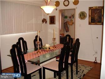 135 Wyndmoor Road Havertown, PA 19083 - Photo 3 of 12