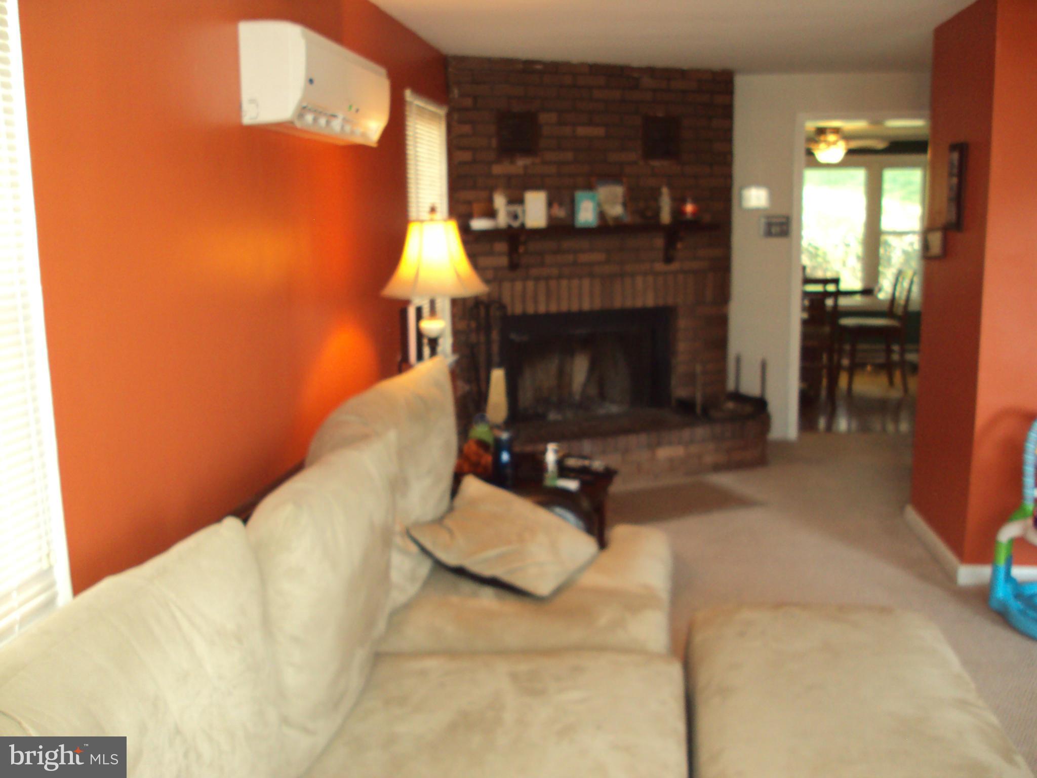 931 Olmstead Road Pikesville, MD 21208 - Photo 3 of 20 Living Room