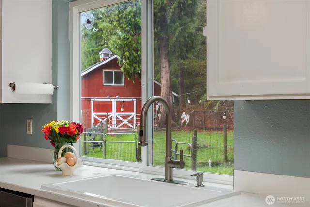 a house view with a outdoor space