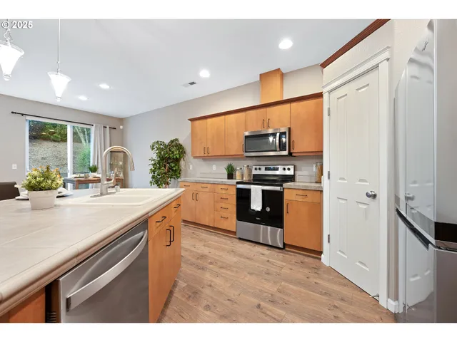 $410,000 | 2202 Northeast 140th Street, Vancouver, WA 98686