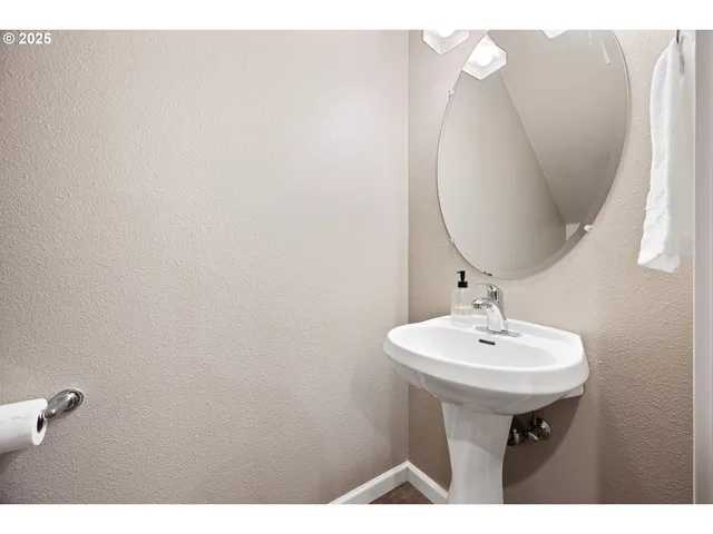 $410,000 | 2202 Northeast 140th Street, Vancouver, WA 98686